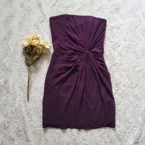 club monaco velvet dress | Dresses | Club Monaco Size Markle dresses Make a statement in What Jewelry To Wear Size:8